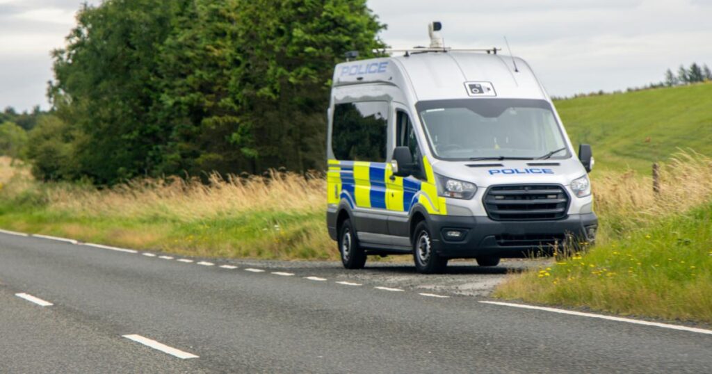 Drivers could be fined £1000 for warning others over cameras