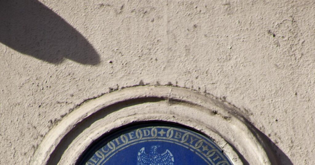 Blue plaque scheme celebrates people linked to city’s buildings