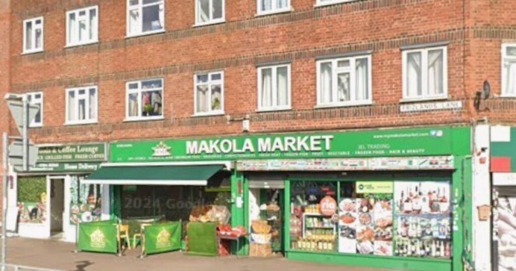 Oxlow Lane, Dagenham shop longer hours permission refused