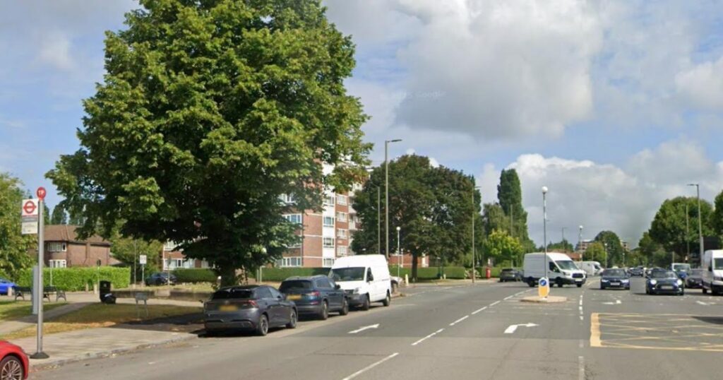 Barnet Council reviews ‘dangerous’ Finchley bus lane