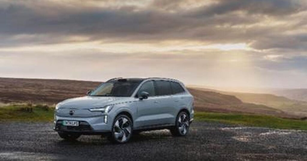 Eltham Volvo retailer celebrates national award win