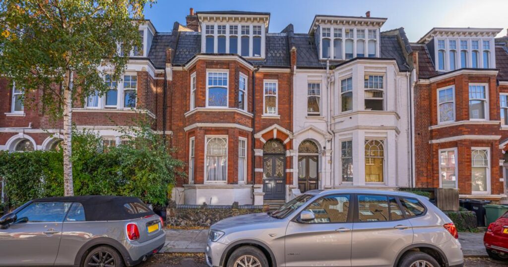 Two-bedroom apartment in Glenmore Road, Belsize Park