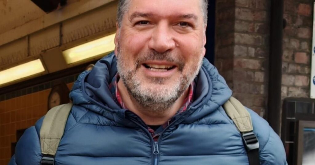 Call to open Safer Neighbourhood Queensbury police office