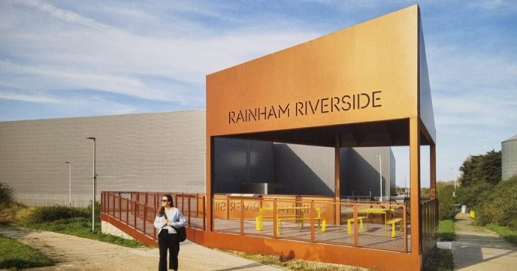 London in Bloom gold award for ‘peaceful’ Rainham meadow