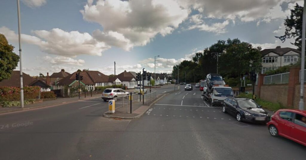 Croydon Road Wallington crash: Man rushed to hospital