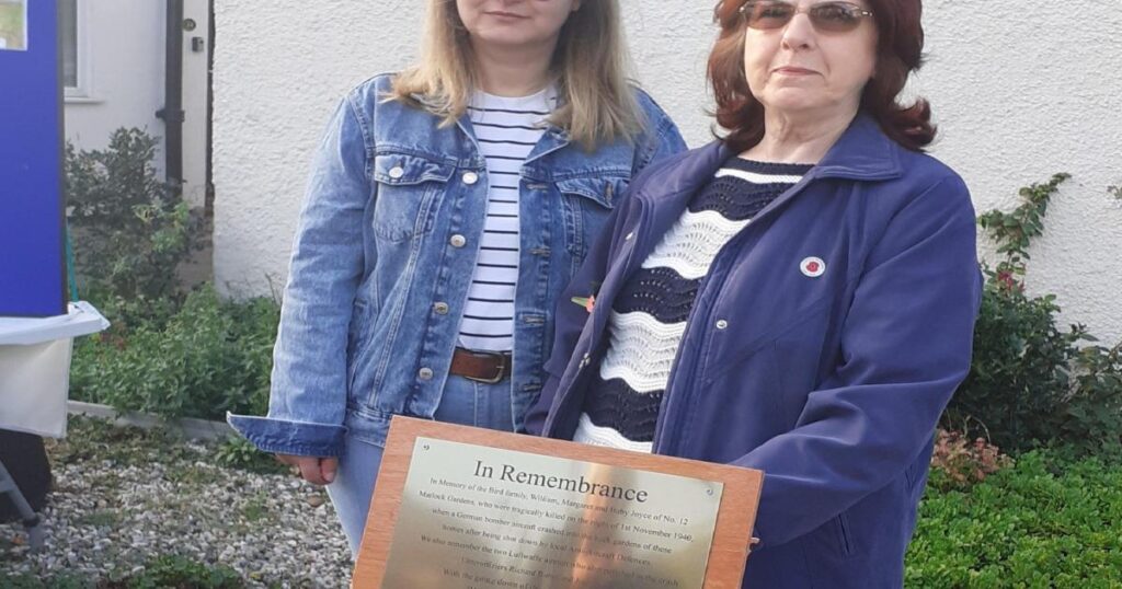 Matlock Gardens Hornchurch memorial to family killed by wartime bomber