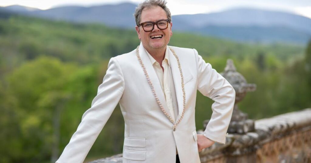 Celebrity Traitors fans demand Alan Carr’s Chatty Man returns