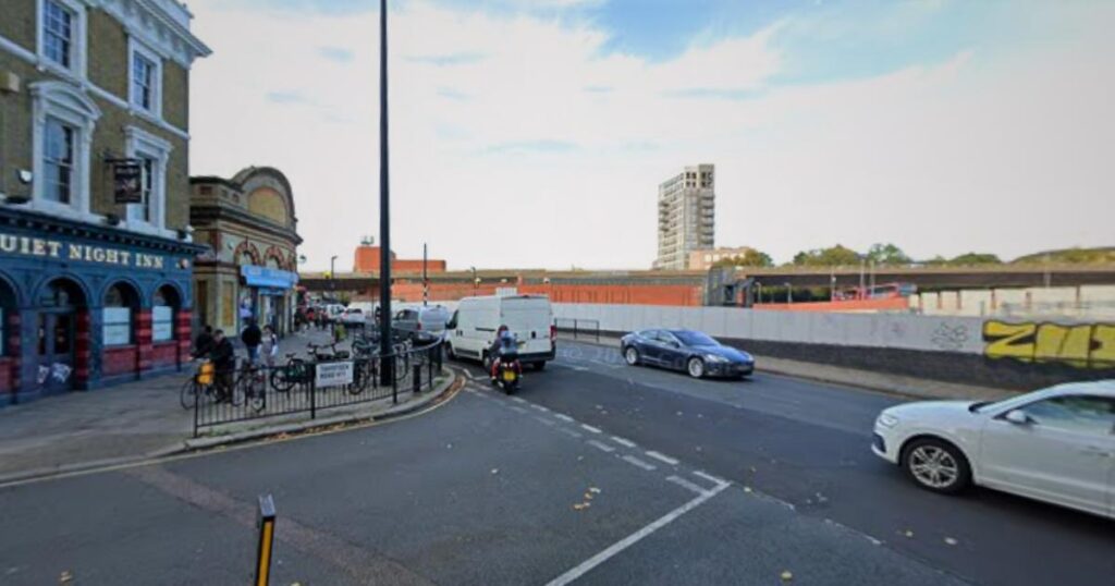 Great Western Road stabbing near Westbourne Park: One hurt