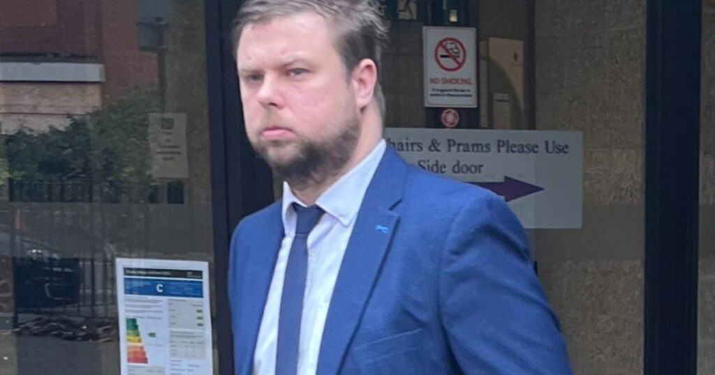 Oaks Park High Carshalton: Ex-teacher Gary Vigar on trial