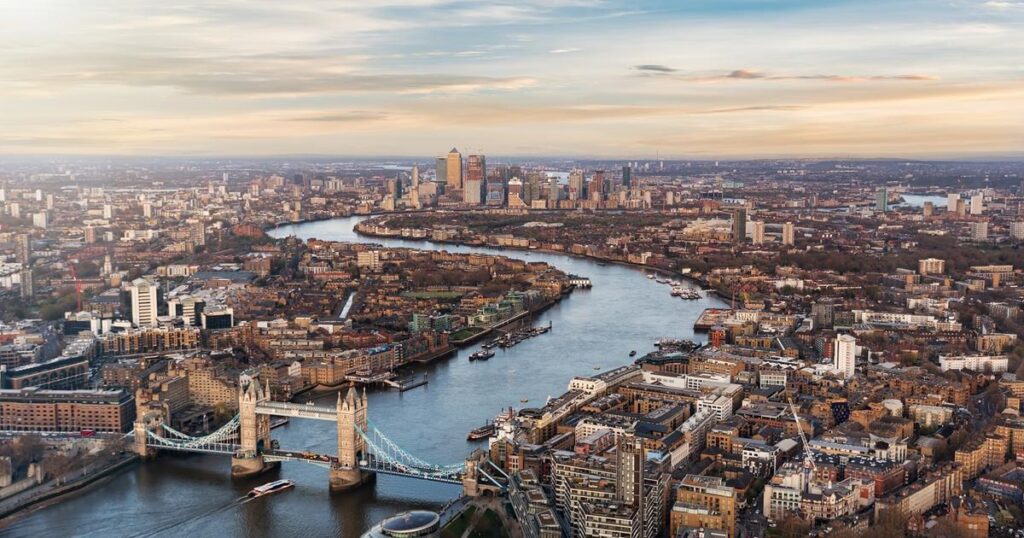 7 of the funniest Tripadvisor reviews of the River Thames