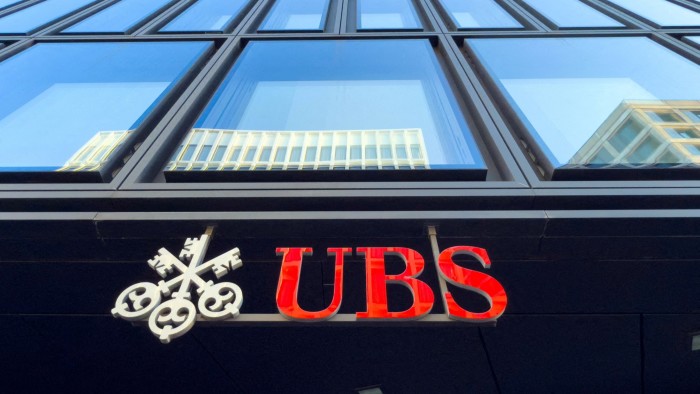 Swiss investors push for UBS to settle over Credit Suisse bond write-off