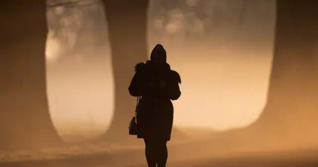 Yellow warning issued as fog set to hit London