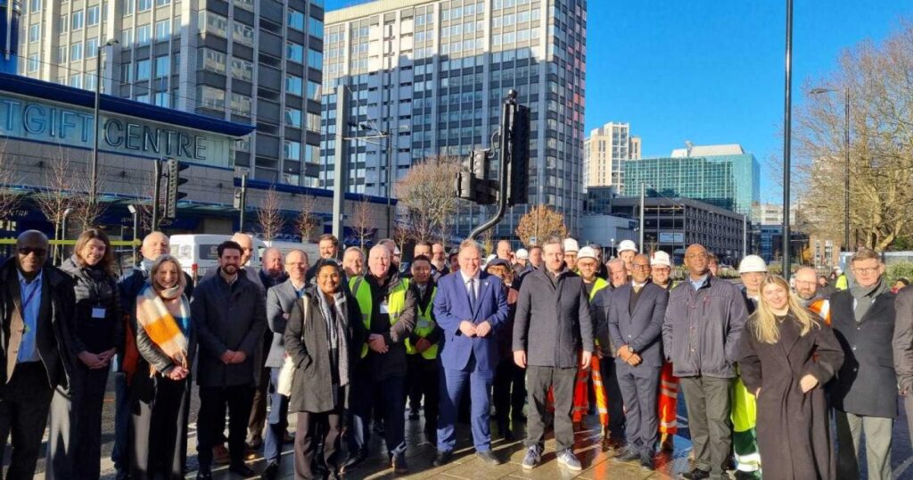 Croydon Wellesley Road pedestrian crossing opens