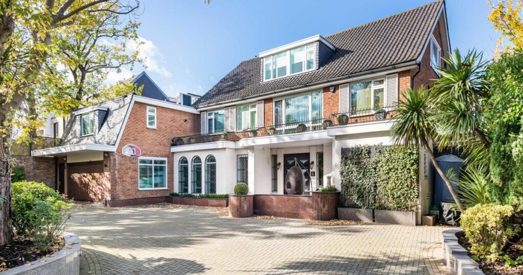 Family home in Billionaires Row, The Bishops Avenue, N2