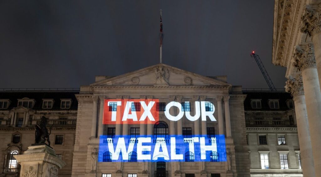 Top 10% of income-earners earn more than rest of other 90% – report shows