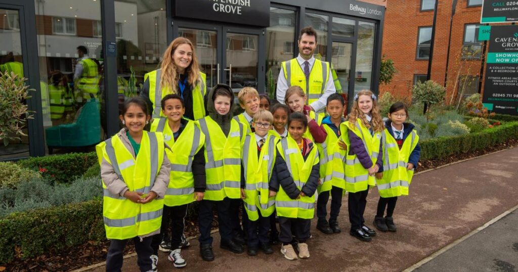 Aragon Primary visited Bellway homes in Raynes Park