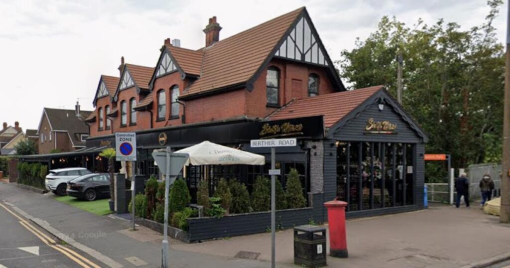 Shish Meze Hornchurch restaurant conservatory extension plan