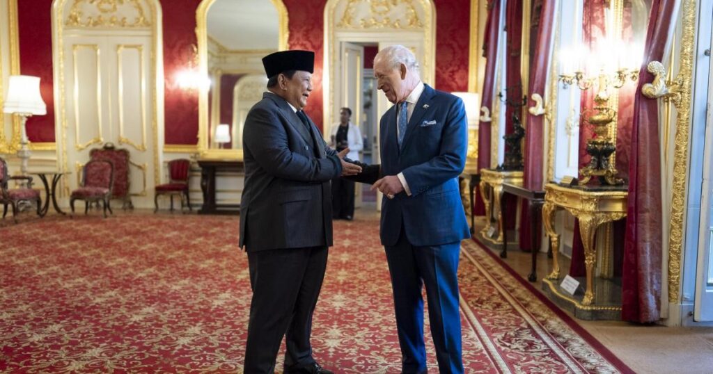 King Charles returns to London during Prince Harry case